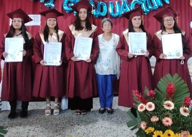 Our Services - Adult Program. Junior And HIgh School (GED) For Students Over 18 Years Old - Monte Real Private School - 05